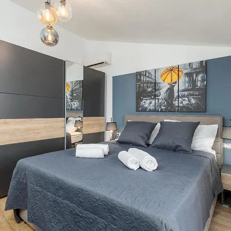 Wine House & Marceta Apartment Fazana