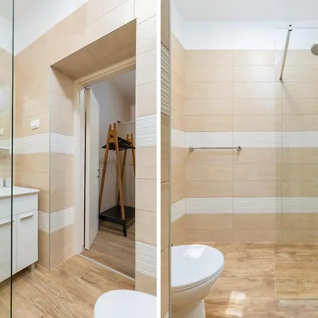 Wine House & Marceta Apartment